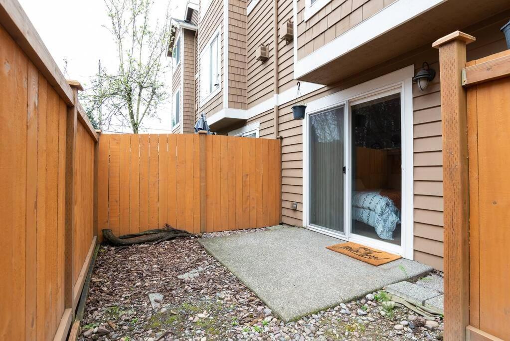 Snug Suite Near Greenlake! Seattle Exterior photo